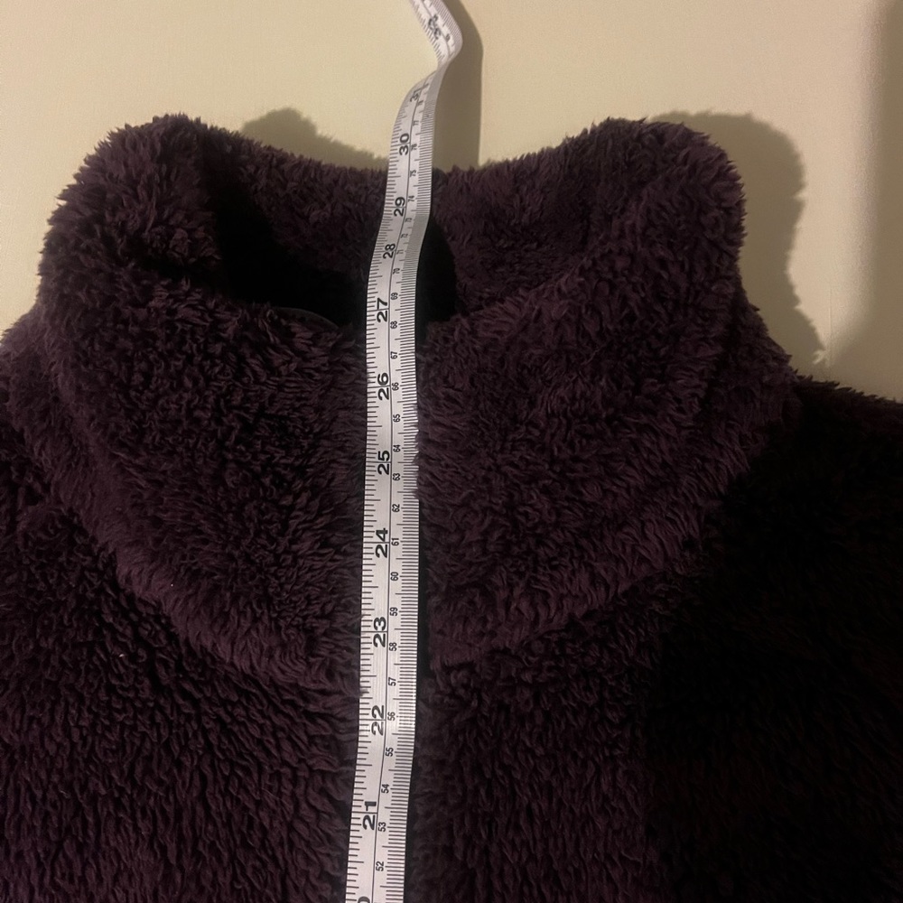 Columbia sweater